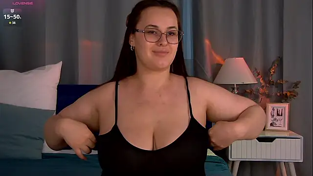 Queen_Monica_ webcam