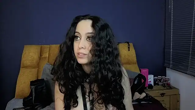 KendraaSimons webcam