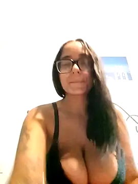 Catalina2000 live cam on StripChat