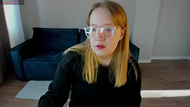 Sophia_Millery webcam