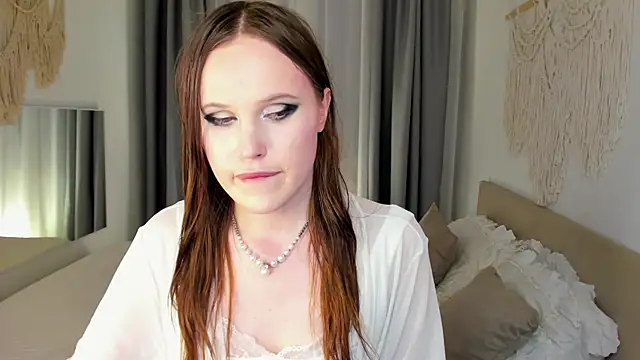 EffieMinki webcam