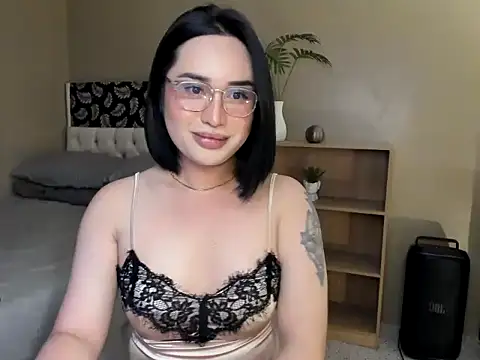 MarianeSaints live cam on StripChat