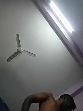 paramkeerthi - Paramkeerthi's free webcam - UK Sex Cams