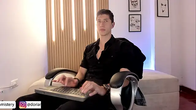 Dorianmistery2322_ webcam