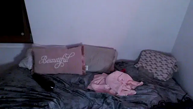 KynekoBtbf live sex cam