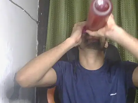Stubborndesiboy webcam