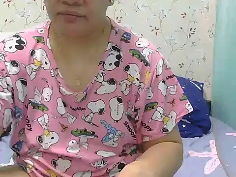 Hottie_mommy28 webcam