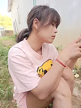 Linda-yiyi webcam