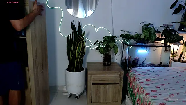 magnuz_col - Magnuz_Col's free webcam - UK Sex Cams