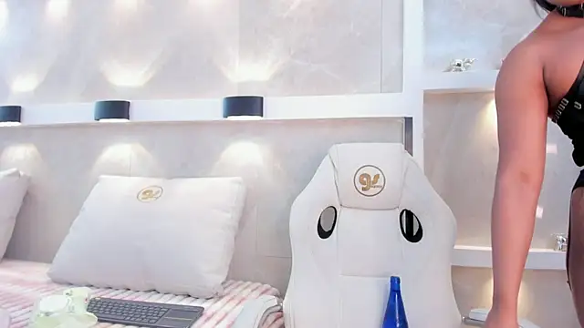 juliana_smithh webcam