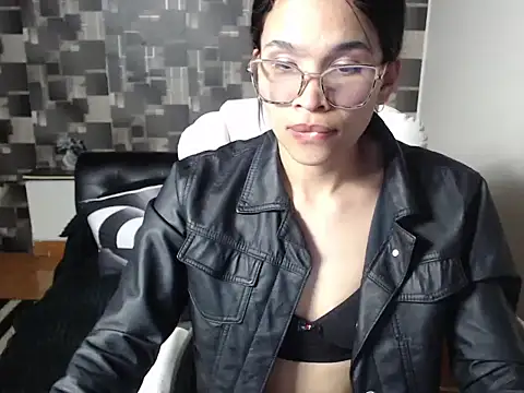 CandyGirl30 webcam