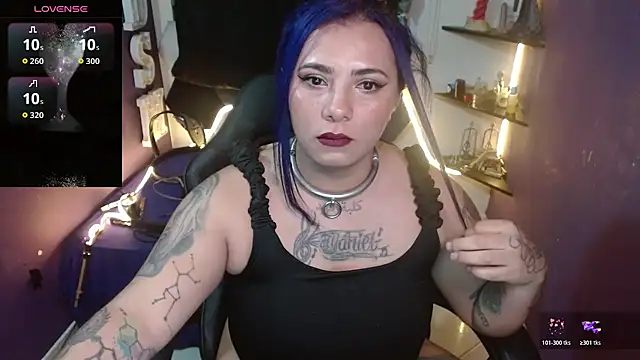 Alexa_Slavehot777 live cam