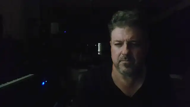 Luvslave7 webcam