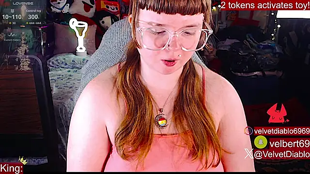 VelvetDiablo webcam