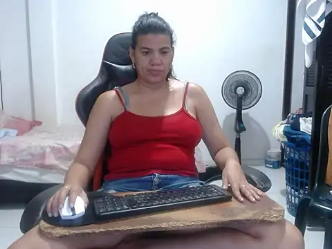 Adriana_0312 webcam