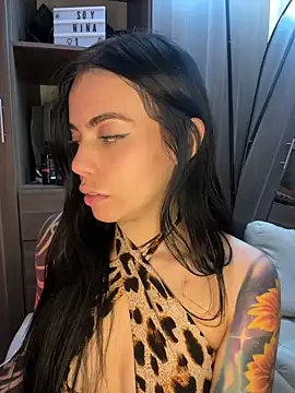 i_am_nina_ webcam