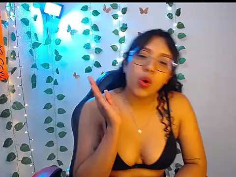 Emily_th webcam