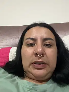 Abril_Luv webcam