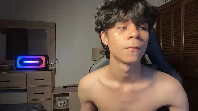 OopsAgain_ webcam