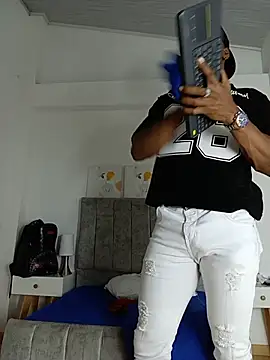 Dante_Knox webcam
