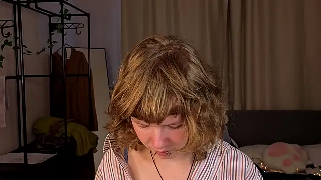VioletDesiree webcam