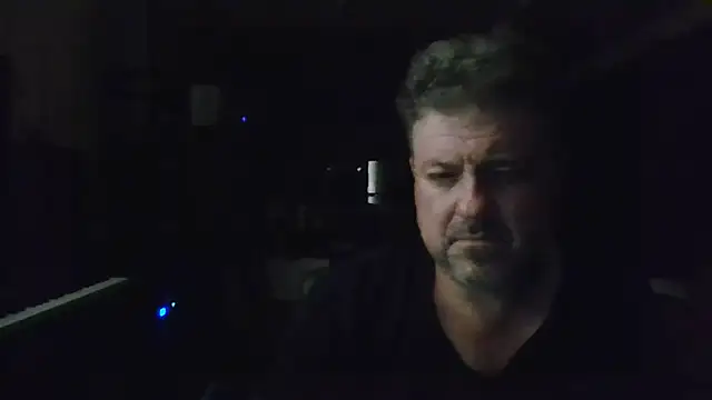 Luvslave7 webcam