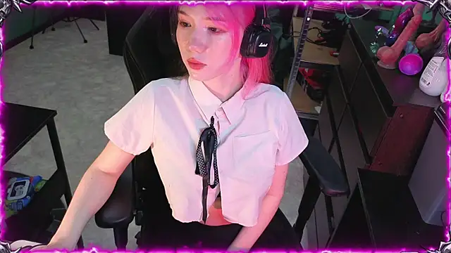Maya_Viola webcam
