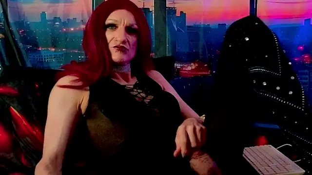 LuvNuk webcam