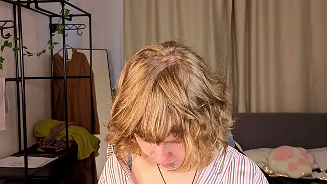VioletDesiree webcam