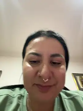 Abril_Luv webcam
