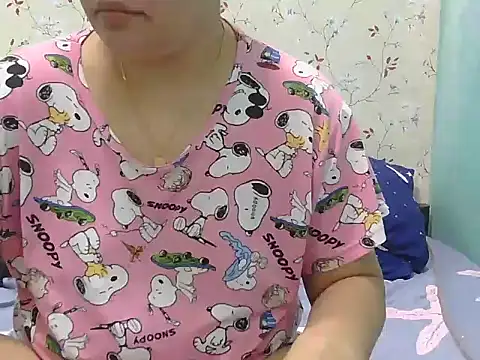 Hottie_mommy28 webcam