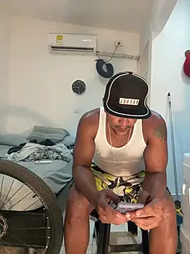 bigdick211292 webcam