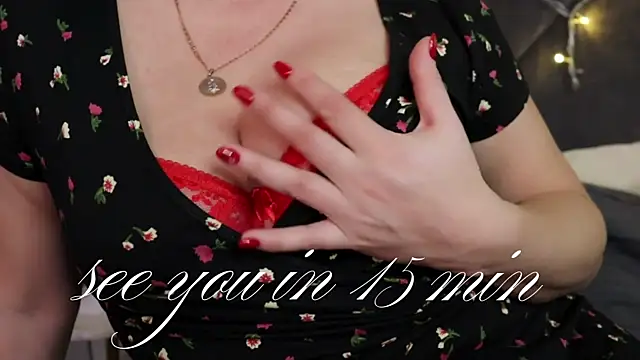 YolandaKiss webcam