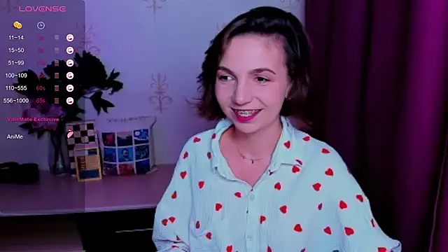 KindHazelHere_ webcam