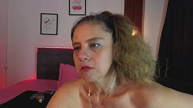 sasi_luna webcam