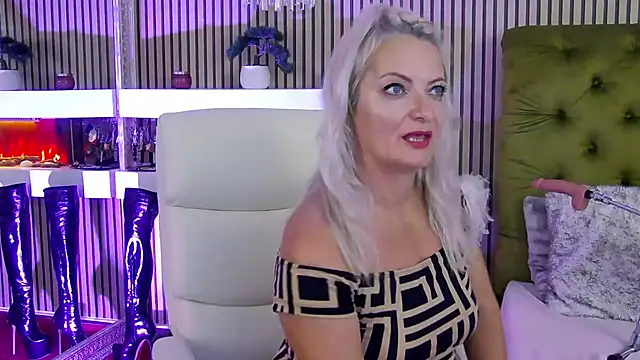 LadyTouch webcam
