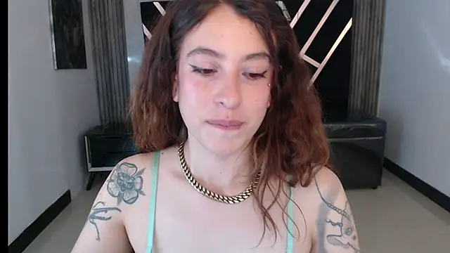 DamiaOshun_ch webcam