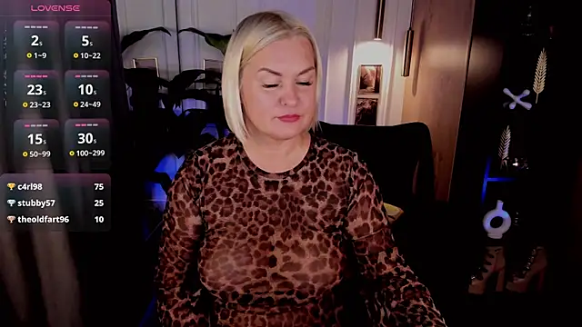 yolandakiss - YolandaKiss's free webcam - UK Sex Cams