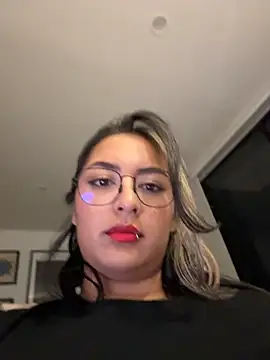 Rae_Lil_White 📋 online sex cam