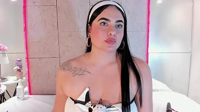 sofiiacarson live cam on StripChat