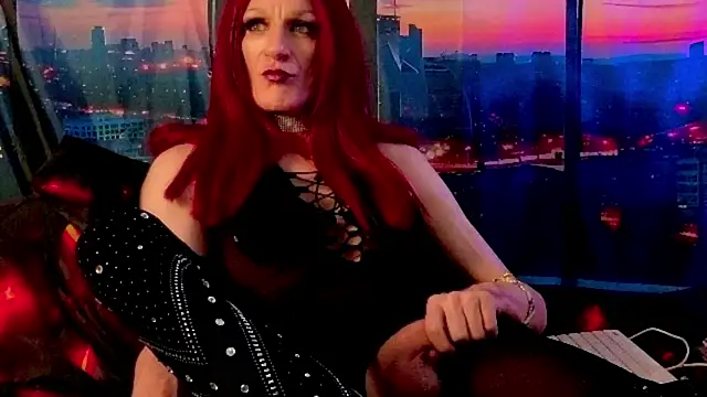LuvNuk webcam