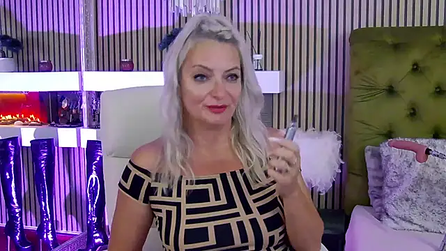 LadyTouch webcam