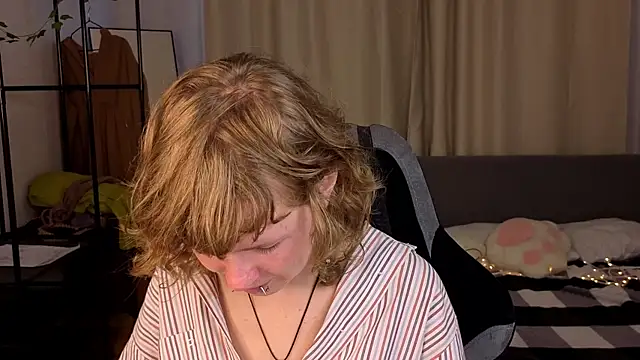 VioletDesiree webcam