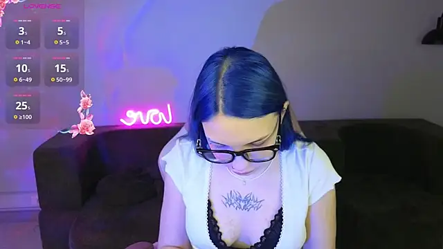 VampyLulu live cam on StripChat