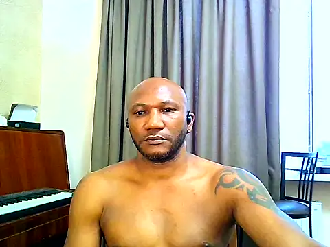 Choco_Man live cam on StripChat