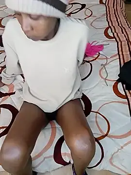 sweet_creamerr live cam on StripChat