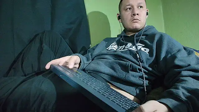 sweet_cock28 live cam on StripChat