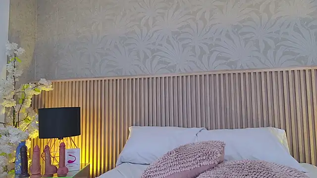 Carrie_GB webcam