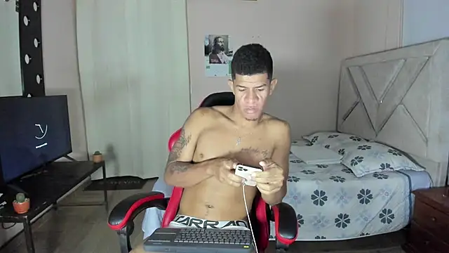 Toptony22 webcam