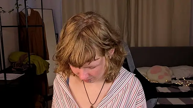 VioletDesiree webcam